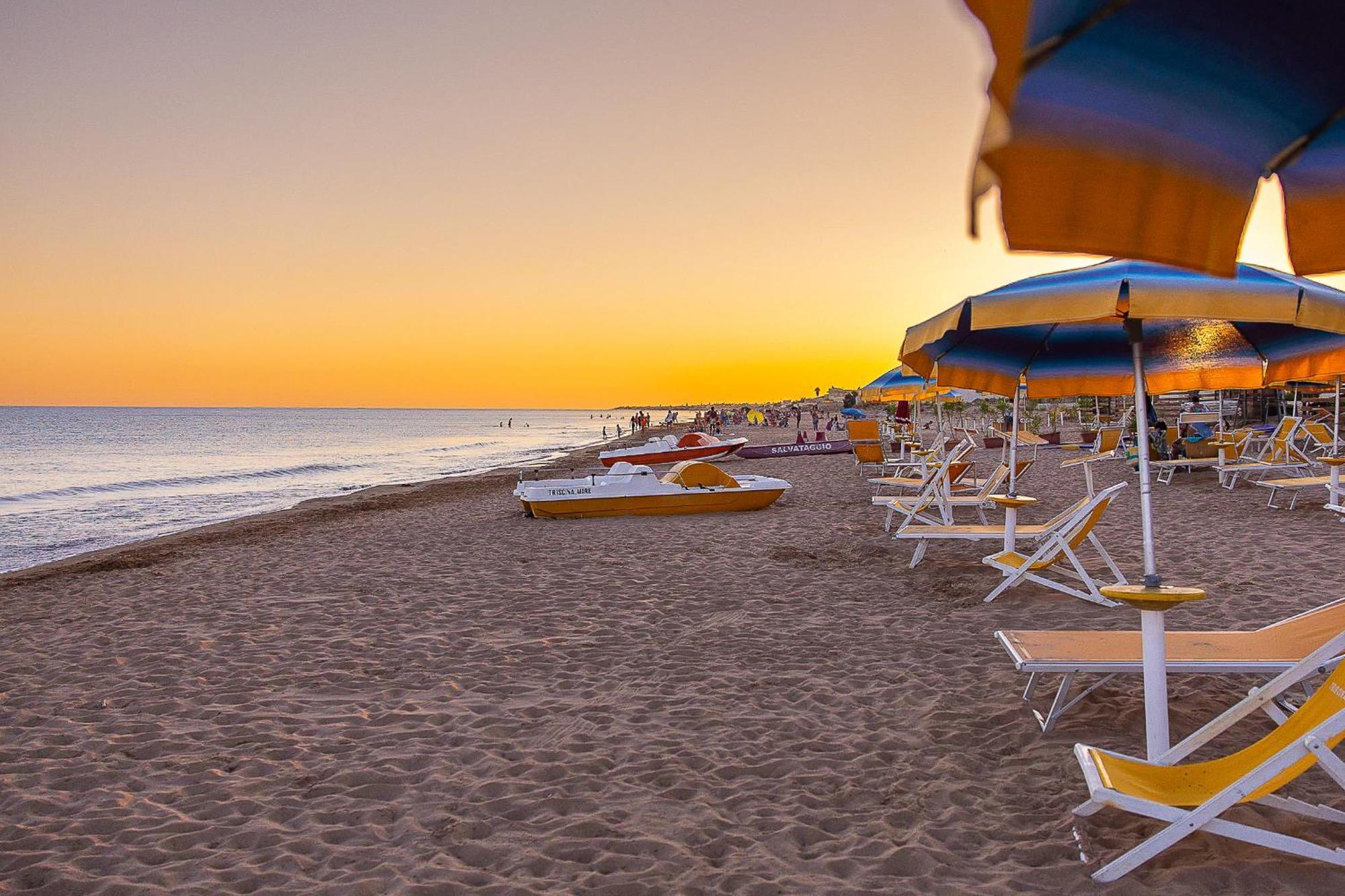 Triscinamare Hotel Residence Екстер'єр фото